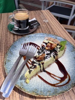 Avocado, lime and coconut tart  at Avocadisimo in Gran Canaria