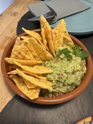 Nachos and guacamole   at Avocadisimo in Gran Canaria