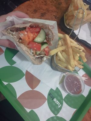 Menu sandwich falafel at Mr Falafel 2 in Brussels