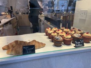 Vegan croissants 🥐 vegan muffins 🧁  at Chök in 
