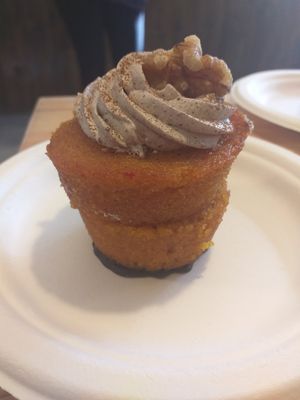 Carrot cupcake with vanilla frosting at Chök in 