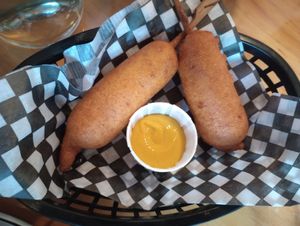 Pogos at Maynard in Montreal