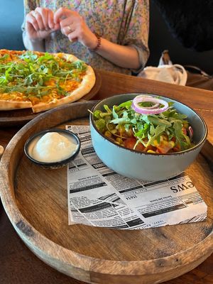 Small yoga salad served with aioli (swapped bread for pide)  at Pesami in Kleve