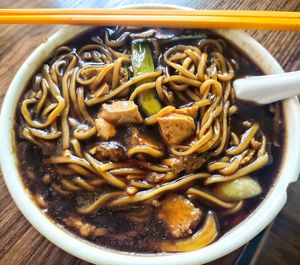 Vegan Lor mee at Lu Gem Xiang 绿根香素食栈 in Kluang