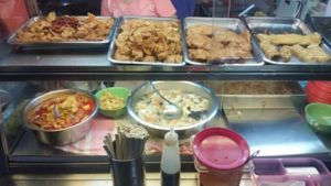 curry vegetables,  vegetables, fried mock items at Hao Xiang Ju Cooked Food 好香居熟食 in Central Singapore