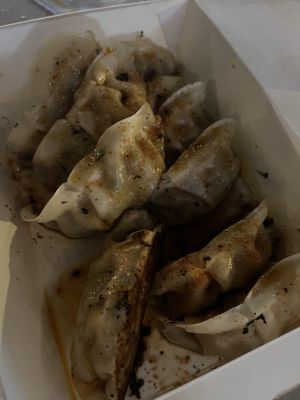   at Koshu Fujisan Gyoza in Hakuba