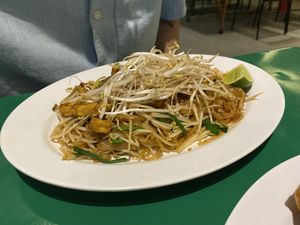 Pad Thai   at Thai Street in Ho Chi Minh City