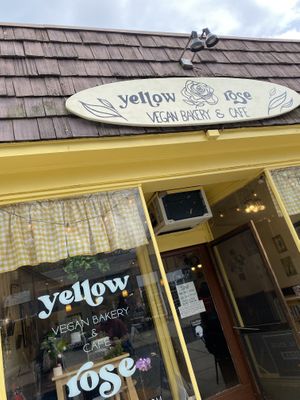 storefront at Yellow Rose Vegan Bakery in Maplewood