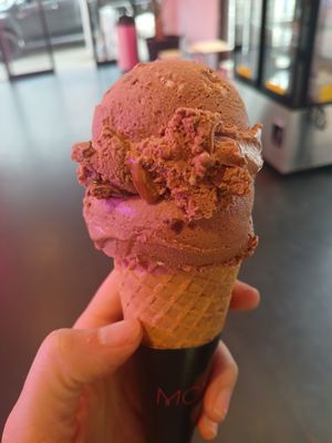 Peanuts butter cookie at Monella Gelato in Newcastle