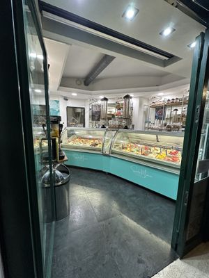   at Il Gelato di Santa Maria in Rome