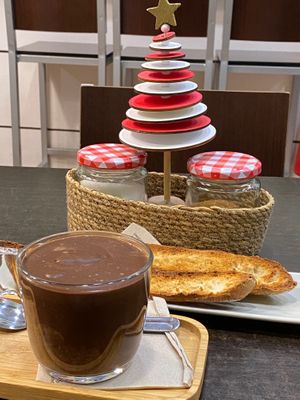 Hot chocolate at Leben in Viladecans