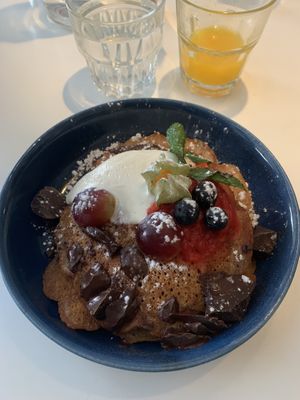 Vegan pancakes. So much chocolate!!   at FACTORY GIRL Restaurant. in Amsterdam