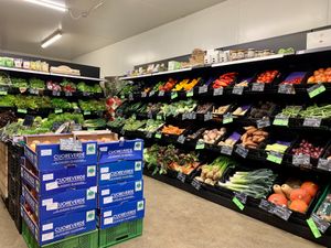 fresh organic fruits and veggies from regional farmers at BioWelten BistroCafé & Organic Supermarket in Immenstadt