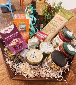 Nice giveaway baskets can be prepared upon request at BioWelten BistroCafé & Organic Supermarket in Immenstadt