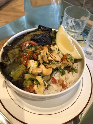 Tofu and eggplant bowl  at Boulangerie-Café Pain Salvator in Marseille