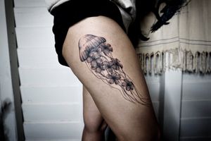 𝙄𝙂: 𝙣𝙖𝙩𝙚_𝙩𝙝𝙖𝙞𝙡𝙖𝙣𝙙 🌿 Blackwork jellyfish tattoo at Baan Khagee Tattoo Chiang Mai, Thailand by a tattoo artist, Nate  at Baan Khagee Tattoo in Chiang Mai