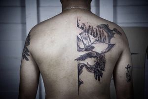 𝙄𝙂: 𝙣𝙖𝙩𝙚_𝙩𝙝𝙖𝙞𝙡𝙖𝙣𝙙 🌿 Blackwork eagle tattoo on Ball's back done by Nate, a tattoo artist on the mountains in Chiang Mai, Thailand at Baan Khagee Tattoo in Chiang Mai