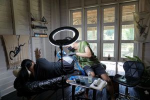 𝙄𝙂: 𝙣𝙖𝙩𝙚_𝙩𝙝𝙖𝙞𝙡𝙖𝙣𝙙 🌿 A tattoo day with Nate, a tattoo artist in Chiang Mai, Thailand at Baan Khagee Tattoo in Chiang Mai