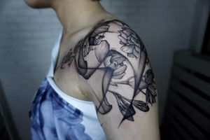 𝙄𝙂: 𝙣𝙖𝙩𝙚_𝙩𝙝𝙖𝙞𝙡𝙖𝙣𝙙 🌿Blackwork abstract flow and Jasmine flowers by Baan Khagee Tattoo Chiang Mai, Thailand   at Baan Khagee Tattoo in Chiang Mai
