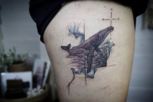 𝙄𝙂: 𝙣𝙖𝙩𝙚_𝙩𝙝𝙖𝙞𝙡𝙖𝙣𝙙 🌿ลายสักปลาวาฬแนว black and grey  ที่บ้านขจี สตูดิโอสัก เชียงใหม่ at Baan Khagee Tattoo in Chiang Mai