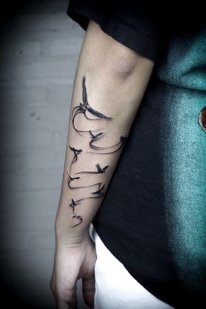 𝙄𝙂: 𝙣𝙖𝙩𝙚_𝙩𝙝𝙖𝙞𝙡𝙖𝙣𝙙 🌿 ลายสักนกแนว blackwork พริ้วๆ จากช่างสักเชียงให at Baan Khagee Tattoo in Chiang Mai