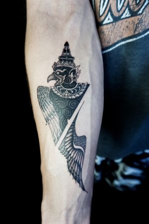 𝙄𝙂: 𝙣𝙖𝙩𝙚_𝙩𝙝𝙖𝙞𝙡𝙖𝙣𝙙 🌿 Blackwork Thai Krut tattoo by a blackwork tattoo artist in Chiang Mai, Thailand  at Baan Khagee Tattoo in Chiang Mai