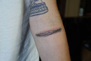 𝙄𝙂: 𝙣𝙖𝙩𝙚_𝙩𝙝𝙖𝙞𝙡𝙖𝙣𝙙 🌿 Minimal fine line mountains tattoo by a tattoo artist in Chiang Mai, Thailand at Baan Khagee Tattoo in Chiang Mai