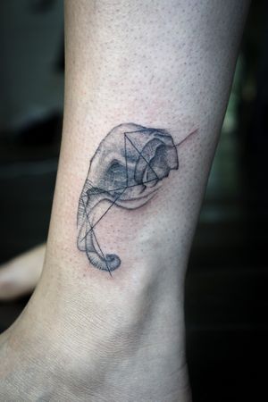 𝙄𝙂: 𝙣𝙖𝙩𝙚_𝙩𝙝𝙖𝙞𝙡𝙖𝙣𝙙 🌿 Blackwork micro realistic elephant tattoo with geometric fine lines by a Thai tattoo artist in Chiang Mai at Baan Khagee Tattoo in Chiang Mai