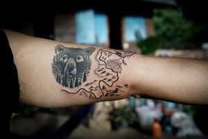 𝙄𝙂: 𝙣𝙖𝙩𝙚_𝙩𝙝𝙖𝙞𝙡𝙖𝙣𝙙 🌿 Blackwork map tattoo by Baan Khagee Tattoo Chiang Mai, Thailand at Baan Khagee Tattoo in Chiang Mai