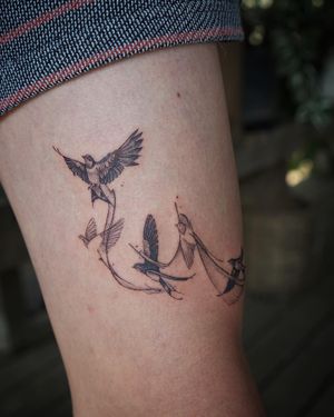 𝙄𝙂: 𝙣𝙖𝙩𝙚_𝙩𝙝𝙖𝙞𝙡𝙖𝙣𝙙 🍃 Flowing Swallow birds tattoo by a Thai tattoo artist in Chiang Mai, Thailand at Baan Khagee Tattoo in Chiang Mai