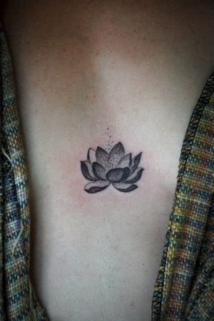 𝙄𝙂: 𝙣𝙖𝙩𝙚_𝙩𝙝𝙖𝙞𝙡𝙖𝙣𝙙 🍃 Blackwork lotus tattoo by Baan Khagee Tattoo Chiang Mai, Thailand at Baan Khagee Tattoo in Chiang Mai
