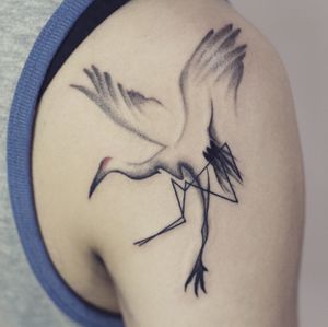 𝙄𝙂: 𝙣𝙖𝙩𝙚_𝙩𝙝𝙖𝙞𝙡𝙖𝙣𝙙 🌿 Crane tattoo with linework - Baan Khagee Tattoo Chiang Mai, Thailand at Baan Khagee Tattoo in Chiang Mai