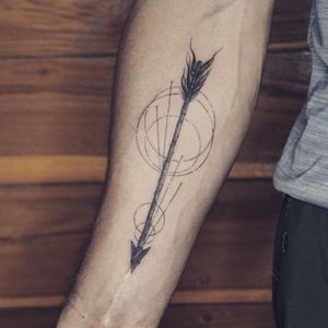 𝙄𝙂: 𝙣𝙖𝙩𝙚_𝙩𝙝𝙖𝙞𝙡𝙖𝙣𝙙 🌿 Fineline arrow tattoo - Baan Khagee Tattoo Chiang Mai, Thailand at Baan Khagee Tattoo in Chiang Mai