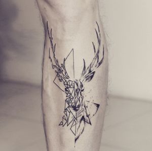𝙄𝙂: 𝙣𝙖𝙩𝙚_𝙩𝙝𝙖𝙞𝙡𝙖𝙣𝙙 🌿 Half geometric deer half abstract deer tattoo at Baan Khagee Tattoo Chiang Mai, Thailand at Baan Khagee Tattoo in Chiang Mai