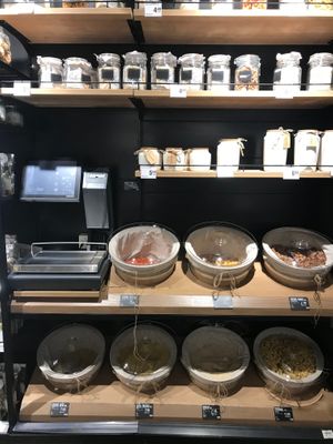 Bulk options. at Maximarket Mercator in Ljubljana