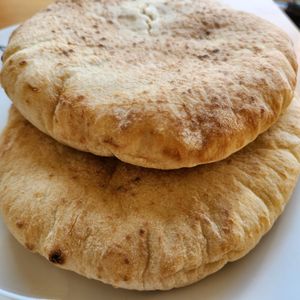 Fresh pita at Hummus Bardichev - Neve Sha'anan in Haifa