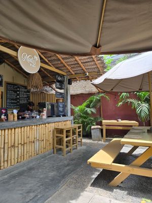  at Malu Poke in Dikwella