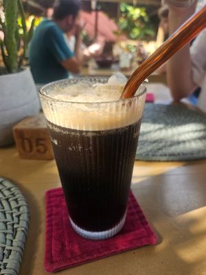 Spiced cold brew coffee at Malu Poke in Dikwella