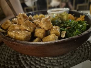  at Malu Poke in Dikwella
