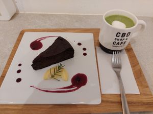 Chocolate cake and matcha latte at HealthyTOKYO CBD Shop & Cafe - Harajuku in Tokyo
