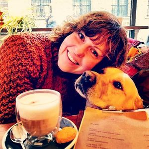 Happy client and lovely Flo at Slowwings in Ieper