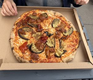 Veganske pølser og aubergine 👌  at Leif's in Copenhagen