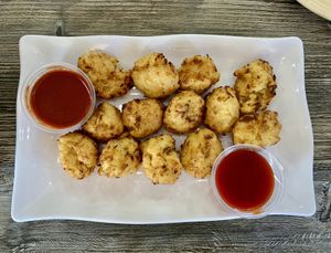 Cauliflower bites with tandoori sauce at Pizza Twist in Chandler