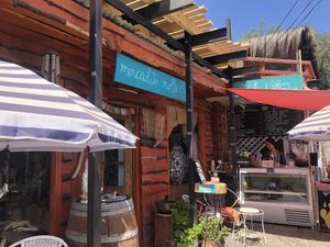 Local at Kutral in Maitencillo