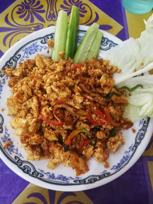 Tofu with curry paste and lemongrass at Vegetarian Eatery อารหารเจ ร้านสำหรับเจ in Ayutthaya