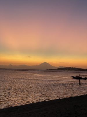 This sunset from the terras   at Mama Pizza in 