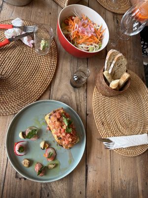 Focaccia and Italian salad  at Mama Pizza in 