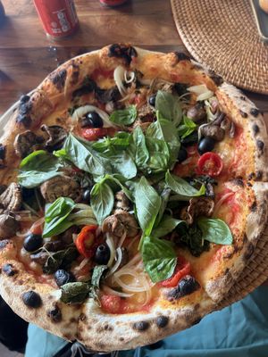 Vegan queen   at Mama Pizza in 