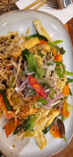 Stir fry noodle dish at Sen Viet Vegan in East London