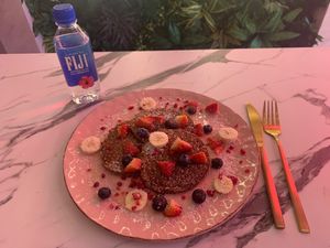 Vegan, Gluten-Free, Sugar-Free Pancakes 😋  at Vitamin Food in Rotterdam